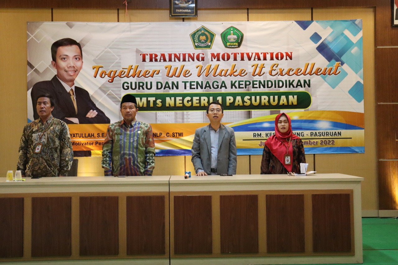 Sambut Tahun 2023, Guru dan Tendik MTsN 1 Pasuruan  Ikuti Training Motivation To Gether We Make It Excelent, Bersama Afif Hidayulloh